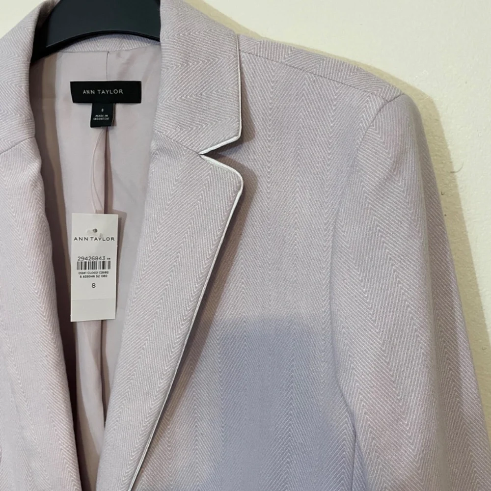 Linen Blend Lilac Herring Bone Jacket from Ann Taylor - Picture 9 of 14